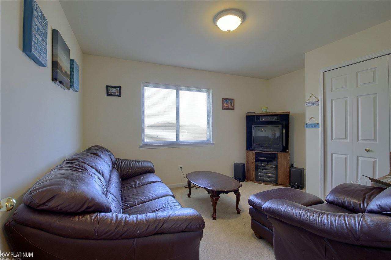 22446 Brantingham Road Macomb, MI 48044 - Photo 20 of 28 Room 3