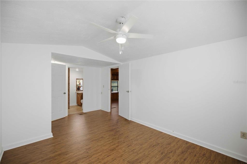 4950 Southeast 112th Street Road Belleview, FL 34420 - Photo 18 of 32