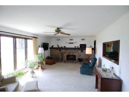 4979 Pelley Road Rockford, IL 61102 - Photo 2 of 11 Gallery Image 2