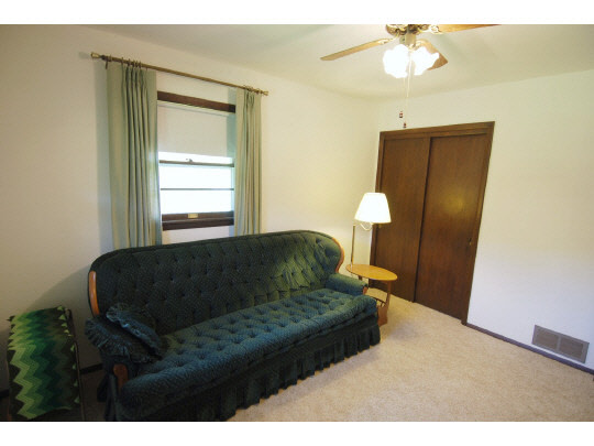 4979 Pelley Road Rockford, IL 61102 - Photo 5 of 11 Gallery Image 5