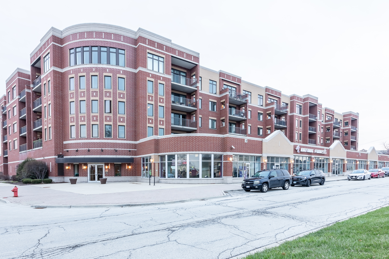 225 Main Street, Unit 408 Roselle, IL 60172 - Photo 1 of 33