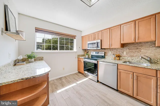 $565,000 | 88 North Bedford Street, Unit 88C, Arlington, VA 22201