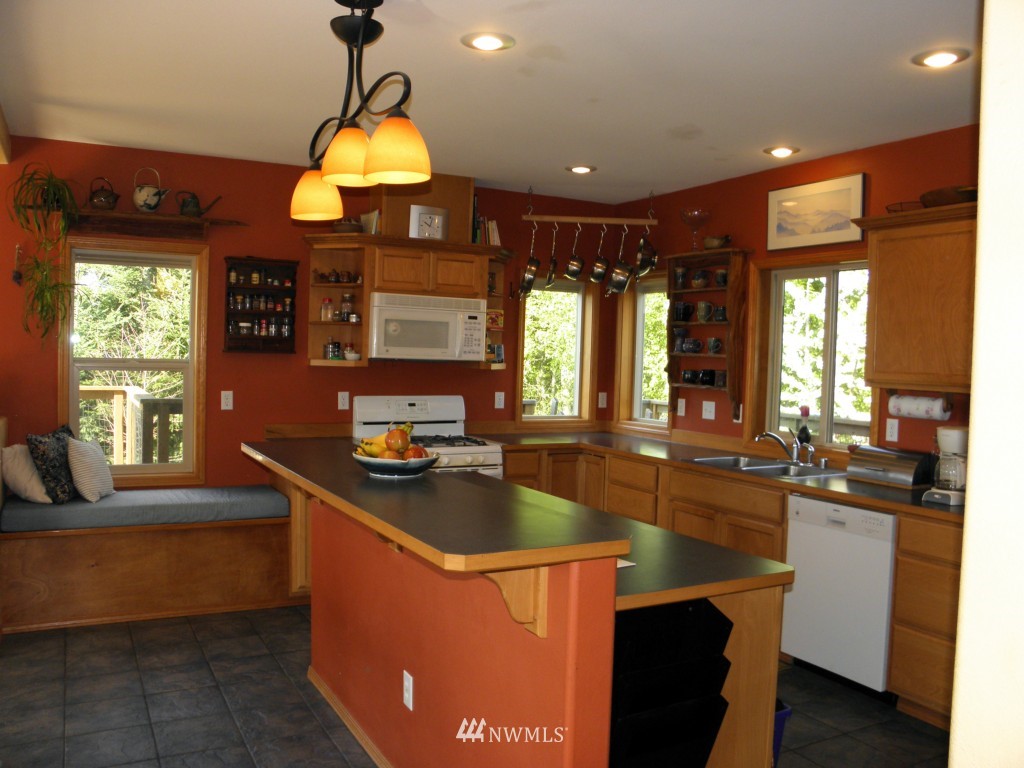 160 Island View Road Orcas Island, WA 98245 - Photo 4 of 14 Gallery Image 4