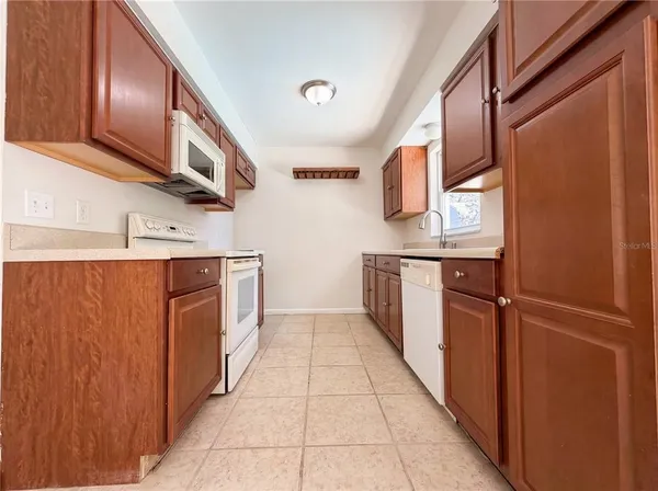 $350,000 | 909 Winchester Court, Brandon, FL 33510