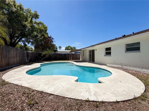 $350,000 | 909 Winchester Court, Brandon, FL 33510