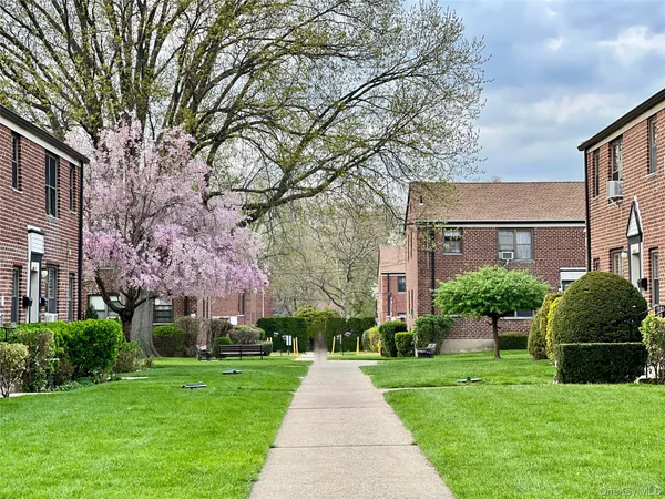 $215,000 | 196-49 69th Avenue, Unit 2 | Fresh Meadows