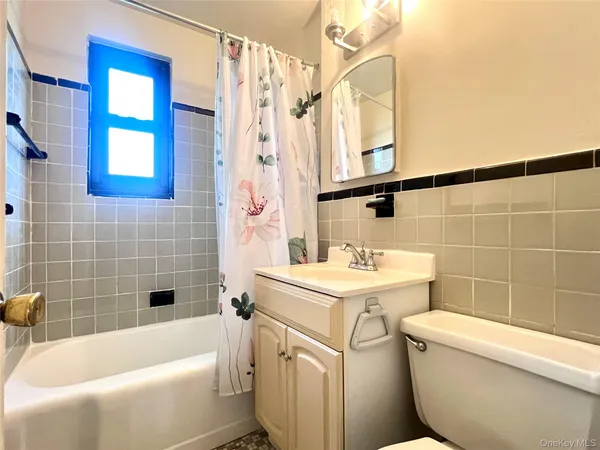 $215,000 | 196-49 69th Avenue, Unit 2 | Fresh Meadows