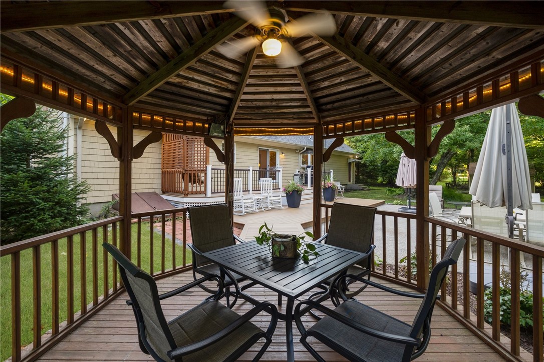 678 Shippeetown Road East Greenwich, RI 02818 - Photo 12 of 16 Gallery Image 12
