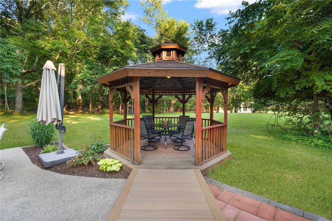 678 Shippeetown Road East Greenwich, RI 02818 - Photo 7 of 16 Gallery Image 7