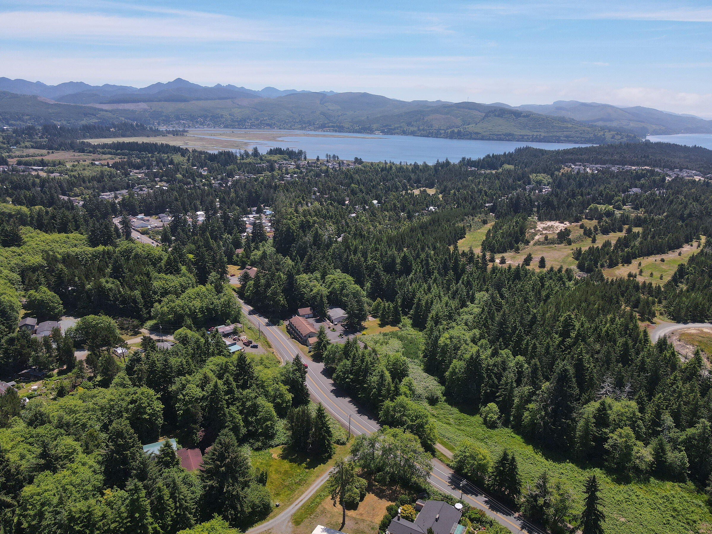 36655 North Highway 101 Nehalem, OR 97131 - Photo 5 of 29 26655 Hwy 101 Manzanita3