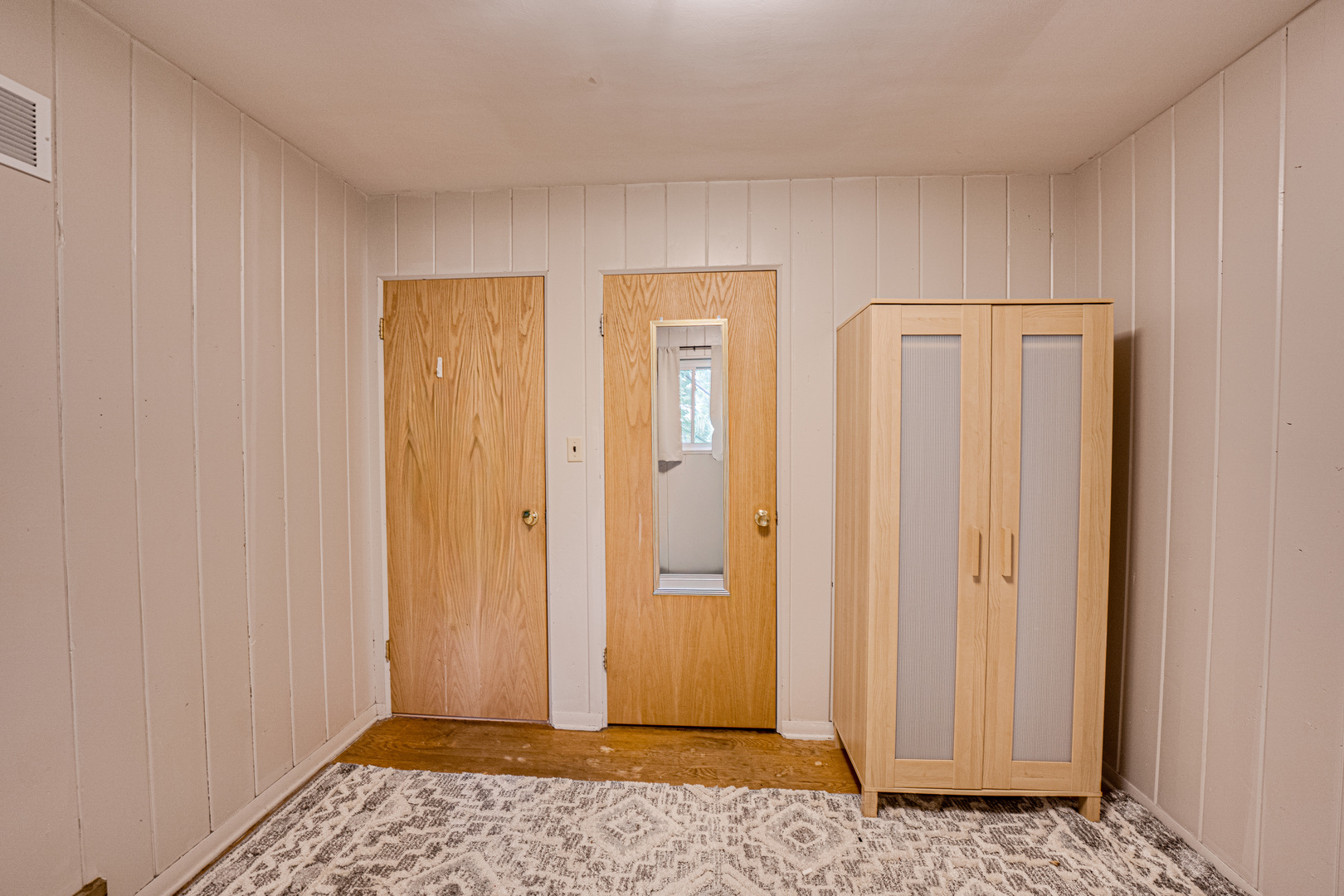 1127 Santa Rosa Avenue Wheaton, IL 60187 - Photo 13 of 31 Gallery Image 13