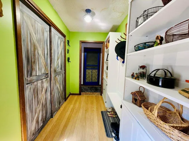 $522,900 | 19270 Cockrell Road, Yukon, MO 65589