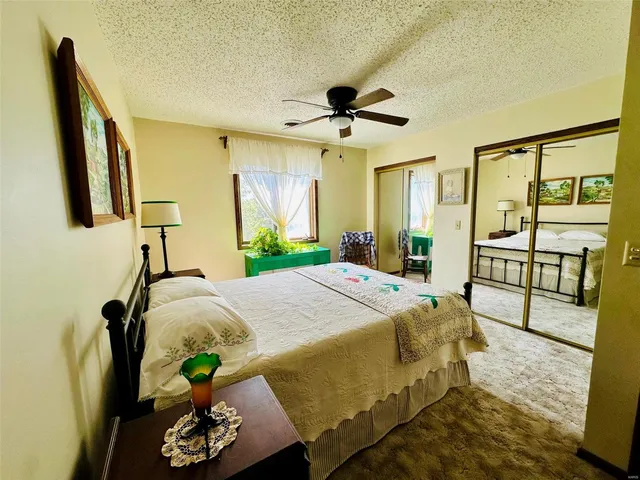 $522,900 | 19270 Cockrell Road, Yukon, MO 65589