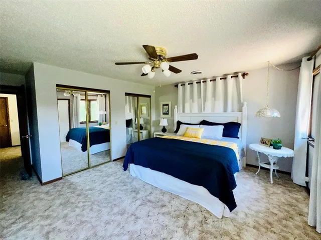 $522,900 | 19270 Cockrell Road, Yukon, MO 65589