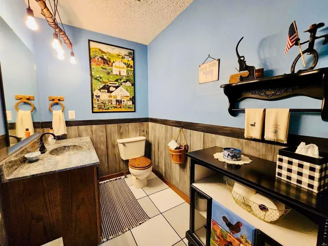 $522,900 | 19270 Cockrell Road, Yukon, MO 65589