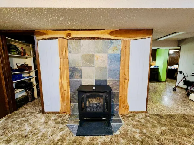 $522,900 | 19270 Cockrell Road, Yukon, MO 65589