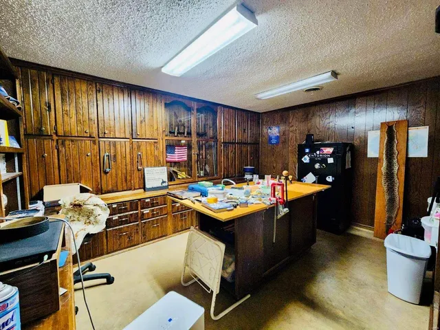 $522,900 | 19270 Cockrell Road, Yukon, MO 65589