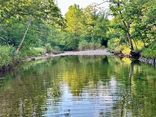 $522,900 | 19270 Cockrell Road, Yukon, MO 65589