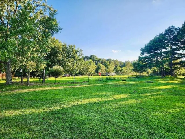 $522,900 | 19270 Cockrell Road, Yukon, MO 65589