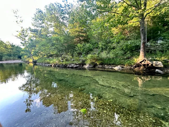 $522,900 | 19270 Cockrell Road, Yukon, MO 65589