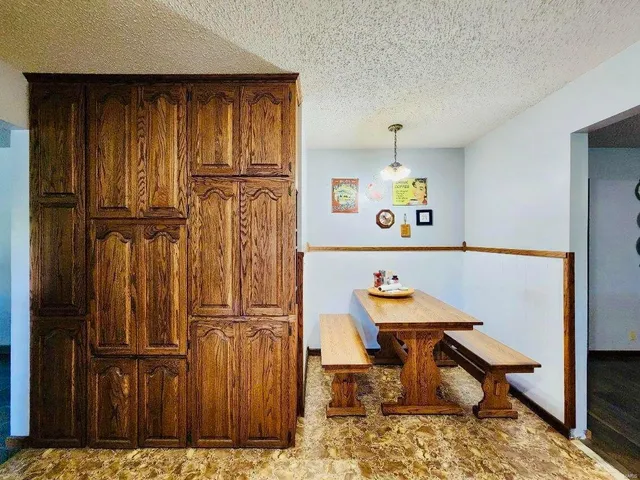 $522,900 | 19270 Cockrell Road, Yukon, MO 65589