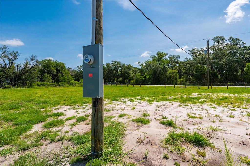 2593 Gene's Little Road Arcadia, FL 34266 - Photo 23 of 34 a view of a street with a yard