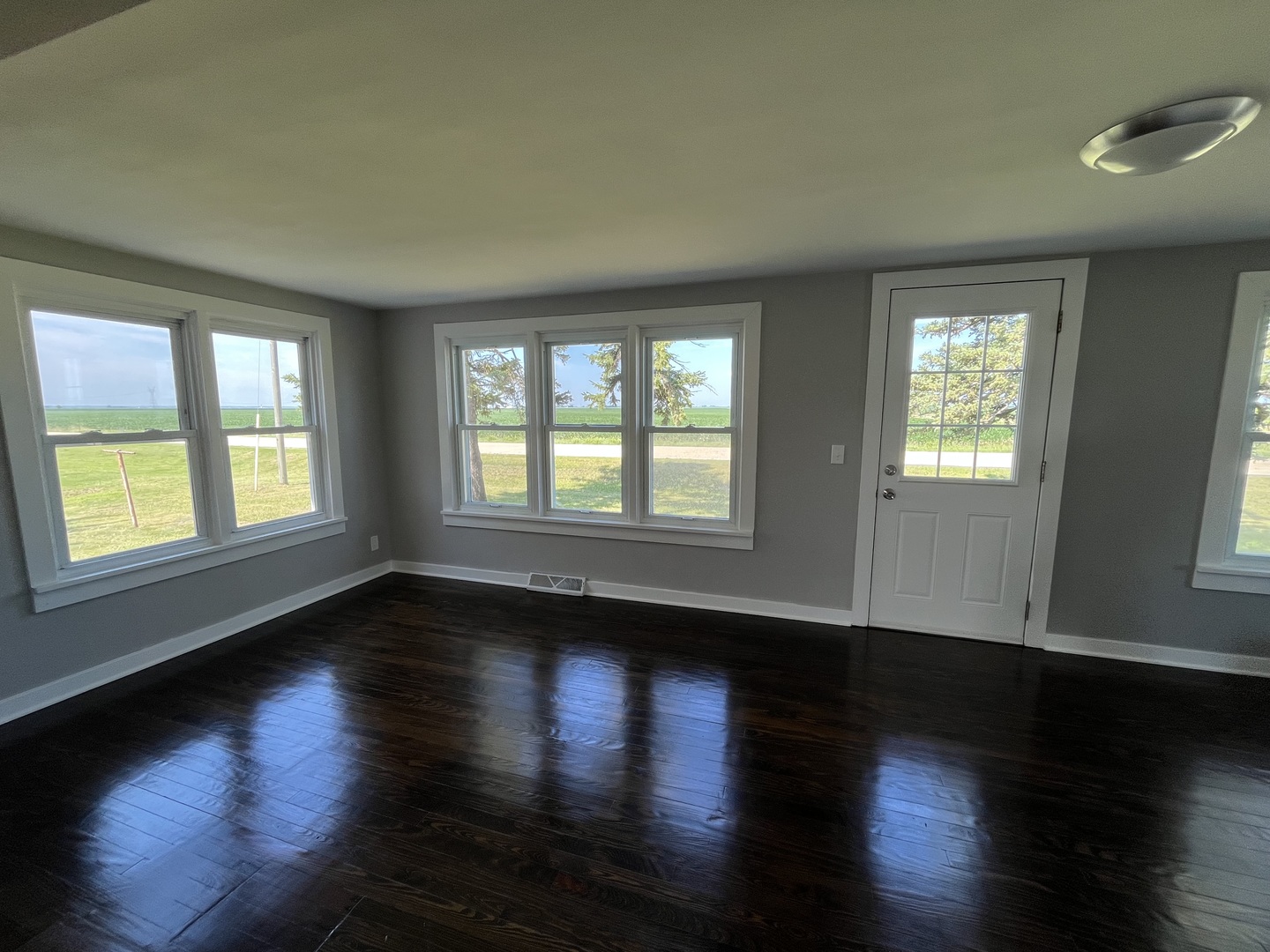 2503 Herman Road Ashton, IL 61006 - Photo 5 of 32