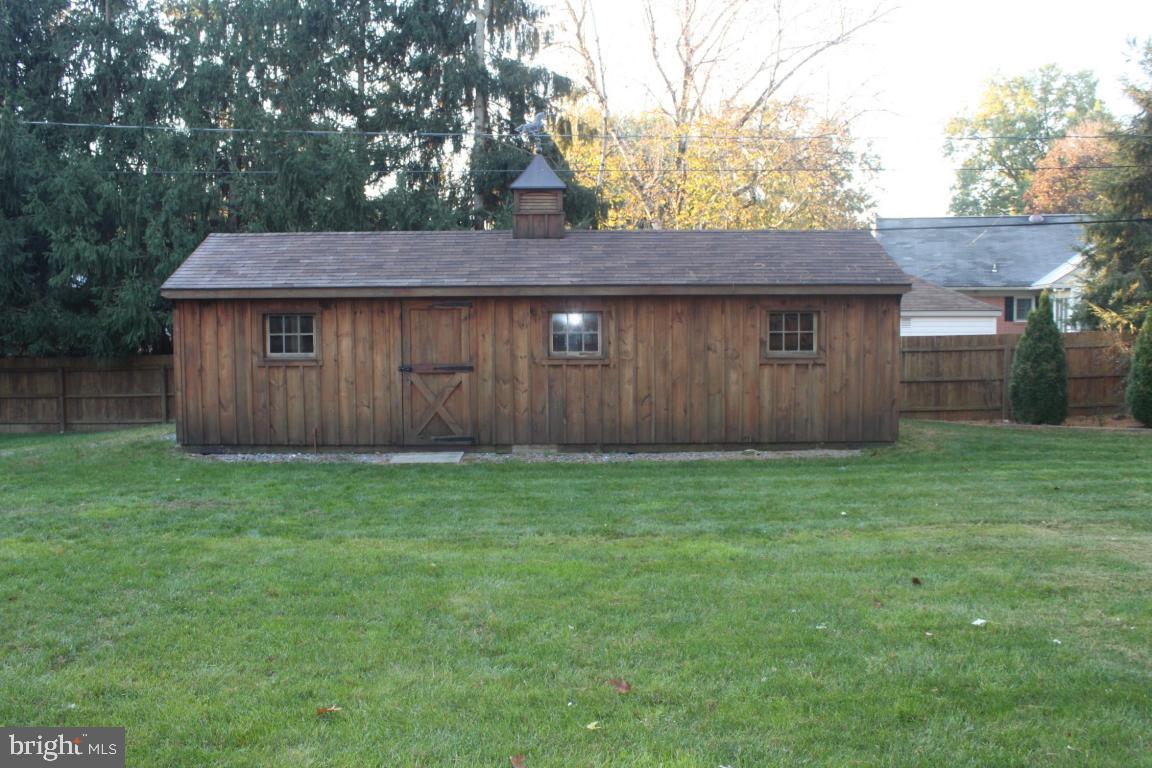406 Ruth Ridge Drive Lancaster, PA 17601 - Photo 15 of 17 Gallery Image 15
