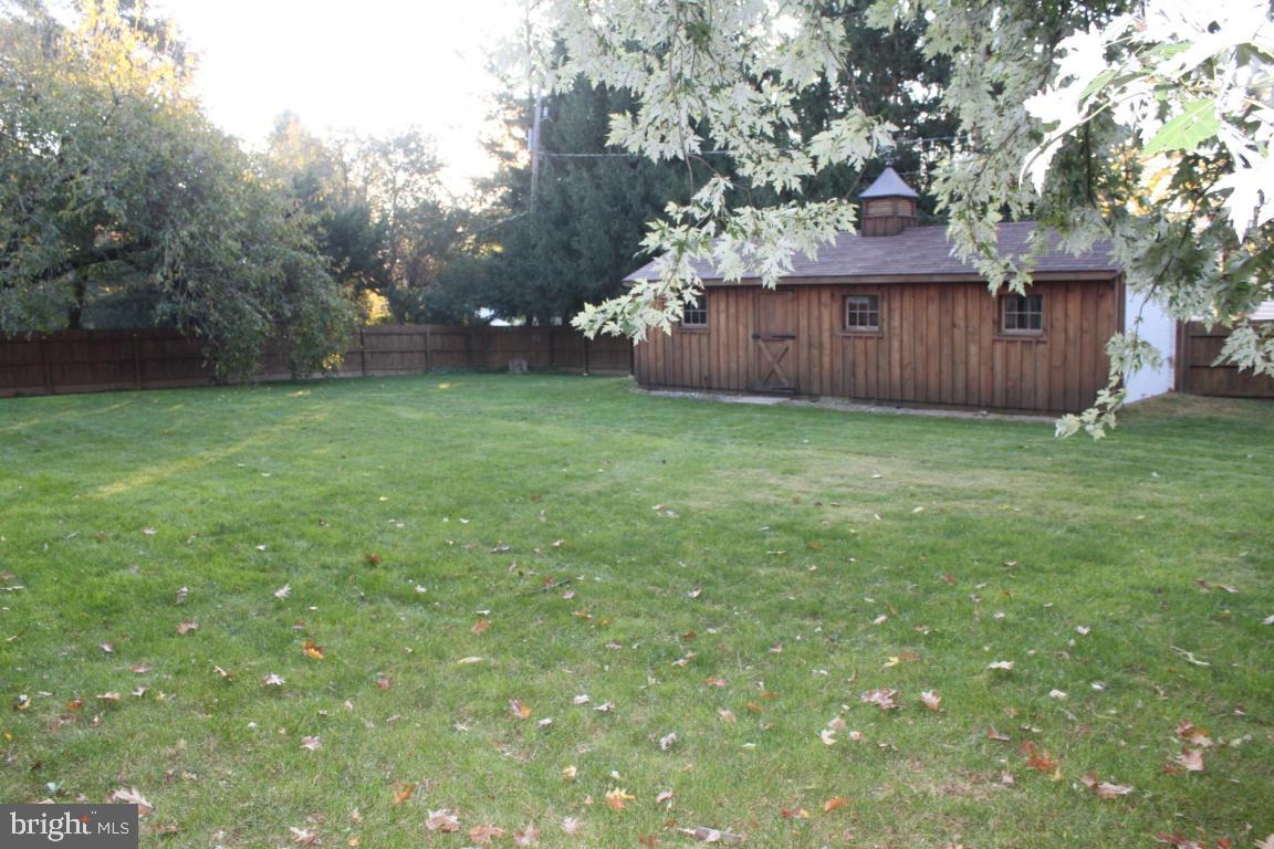 406 Ruth Ridge Drive Lancaster, PA 17601 - Photo 16 of 17 Gallery Image 16