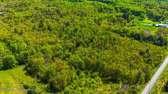 $999,000 | 87 Goose Pond Road, Lake Ariel, PA 18436