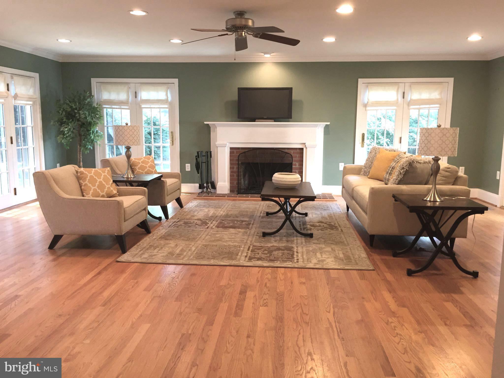 909 Kingston Road Baltimore, MD 21212 - Photo 2 of 47 A rarity in Stoneleigh huge family room. Love Life