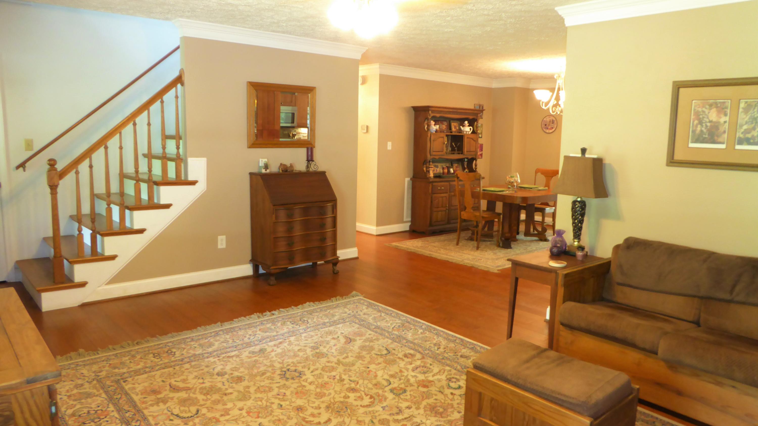 402 Mt Airy Road Hardy, VA 24101 - Photo 24 of 61 21 Living Room