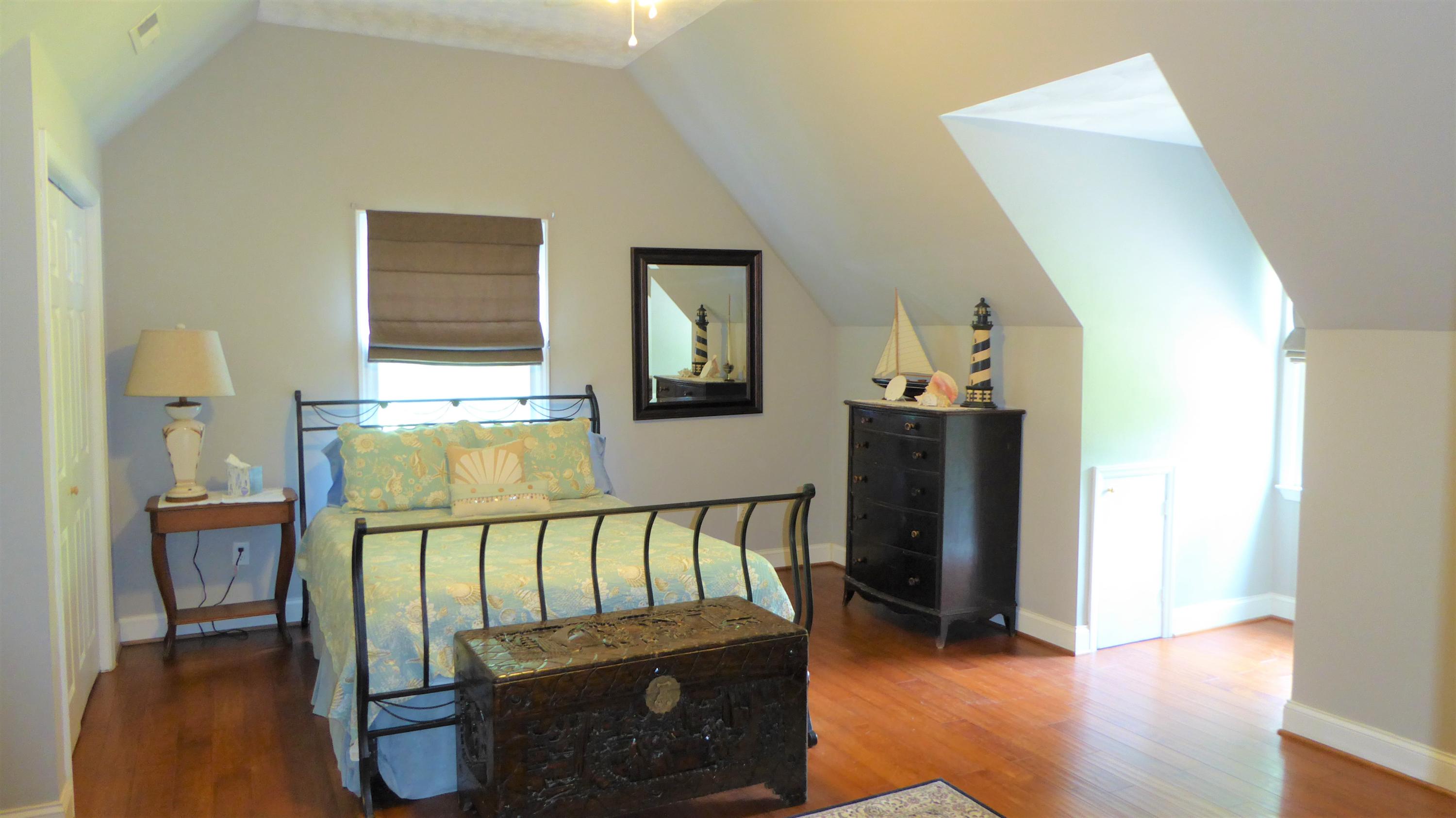 402 Mt Airy Road Hardy, VA 24101 - Photo 39 of 61 33 Second Bedroom