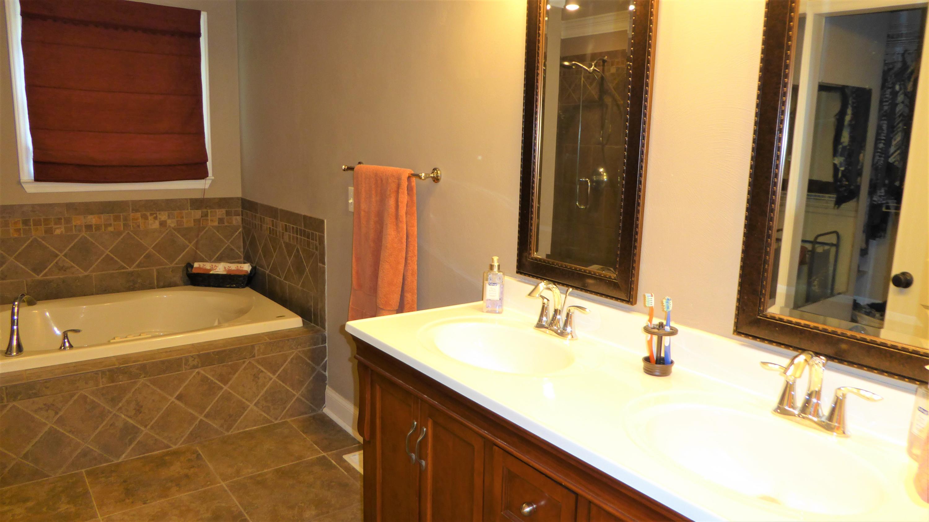 402 Mt Airy Road Hardy, VA 24101 - Photo 6 of 61 6 Master Bath
