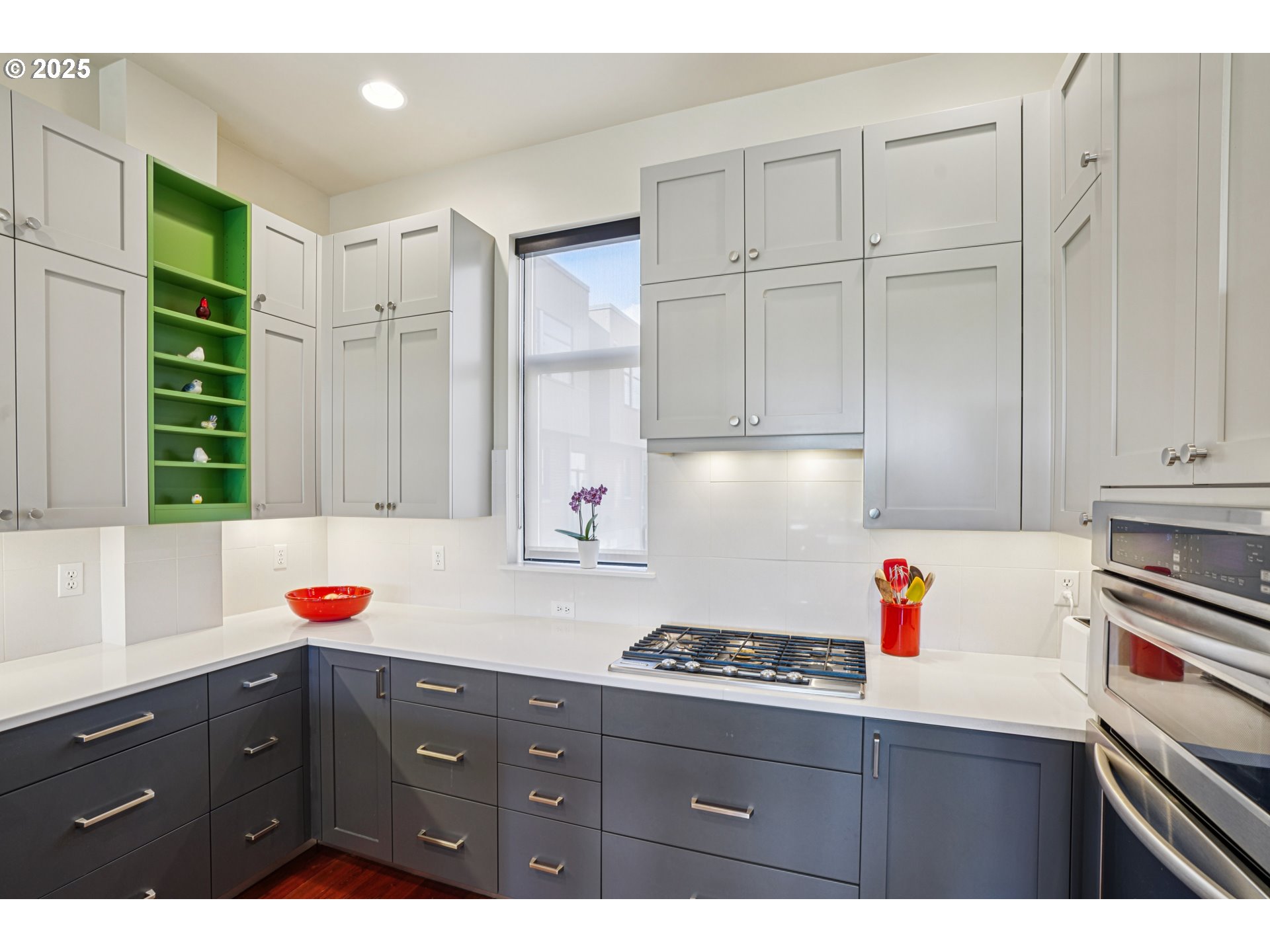 1740 Northwest Riverscape Street Portland, OR 97209 - Photo 17 of 48