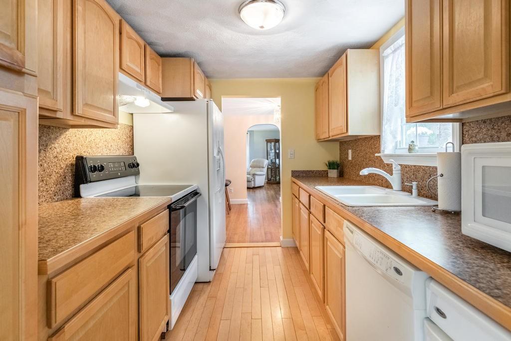 20 Grant Road Malden, MA 02148 - Photo 11 of 30 Gallery Image 11