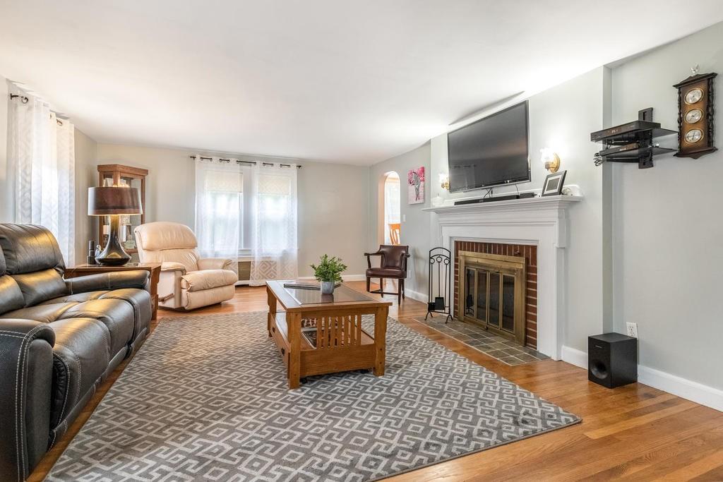 20 Grant Road Malden, MA 02148 - Photo 7 of 30 Gallery Image 7
