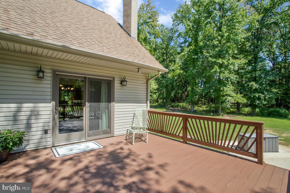 8149 Ventnor Road Pasadena, MD 21122 - Photo 8 of 40 Gallery Image 8
