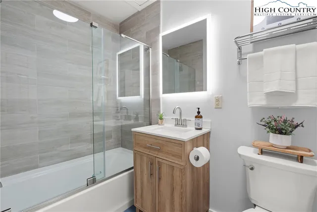 $450,000 | 214 Village Green, Unit B2, Blowing Rock, NC 28605