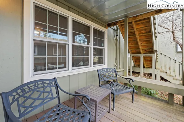 $450,000 | 214 Village Green, Unit B2, Blowing Rock, NC 28605