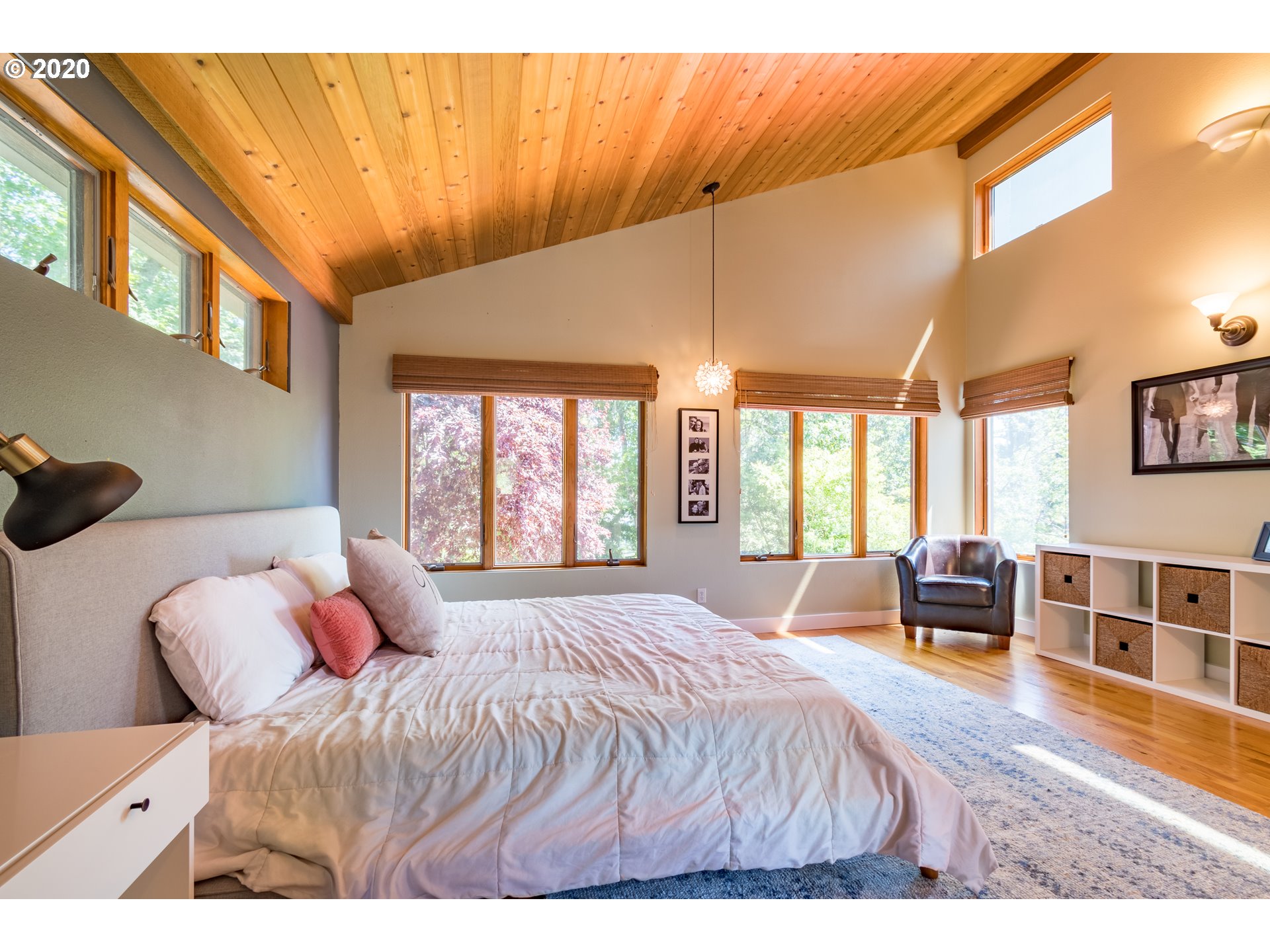 1810 Tigertail Road Eugene, OR 97405 - Photo 17 of 32 Gallery Image 17