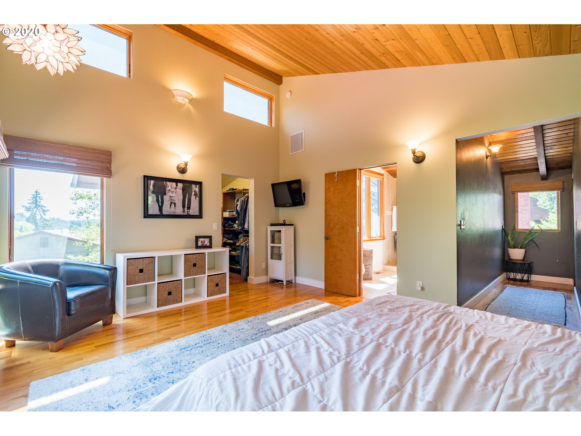 1810 Tigertail Road Eugene, OR 97405 - Photo 19 of 32 Gallery Image 19