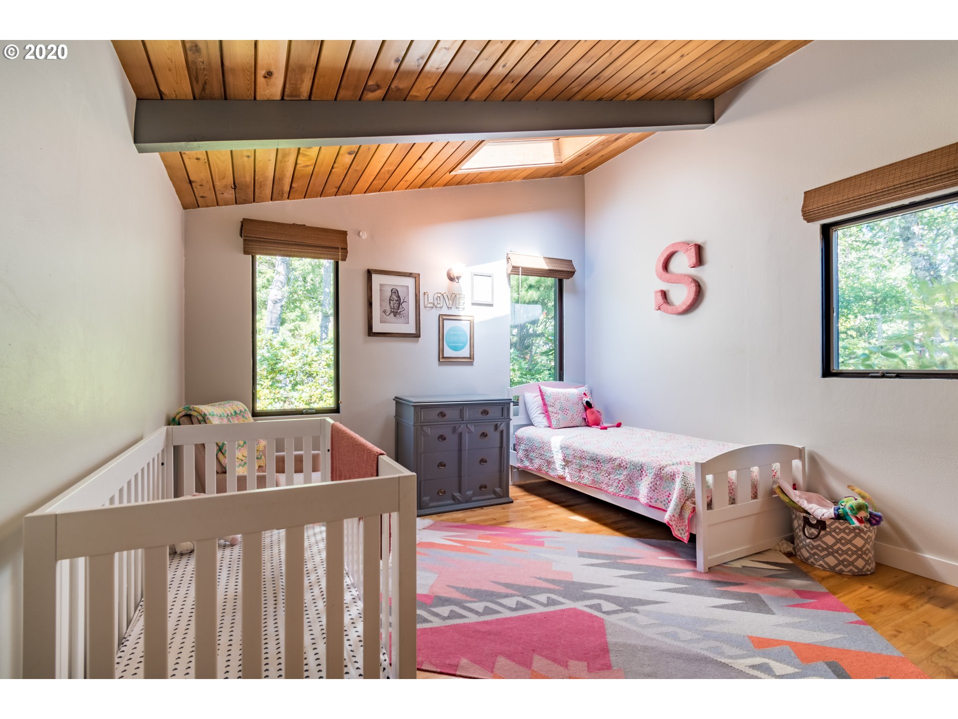 1810 Tigertail Road Eugene, OR 97405 - Photo 24 of 32 Gallery Image 24