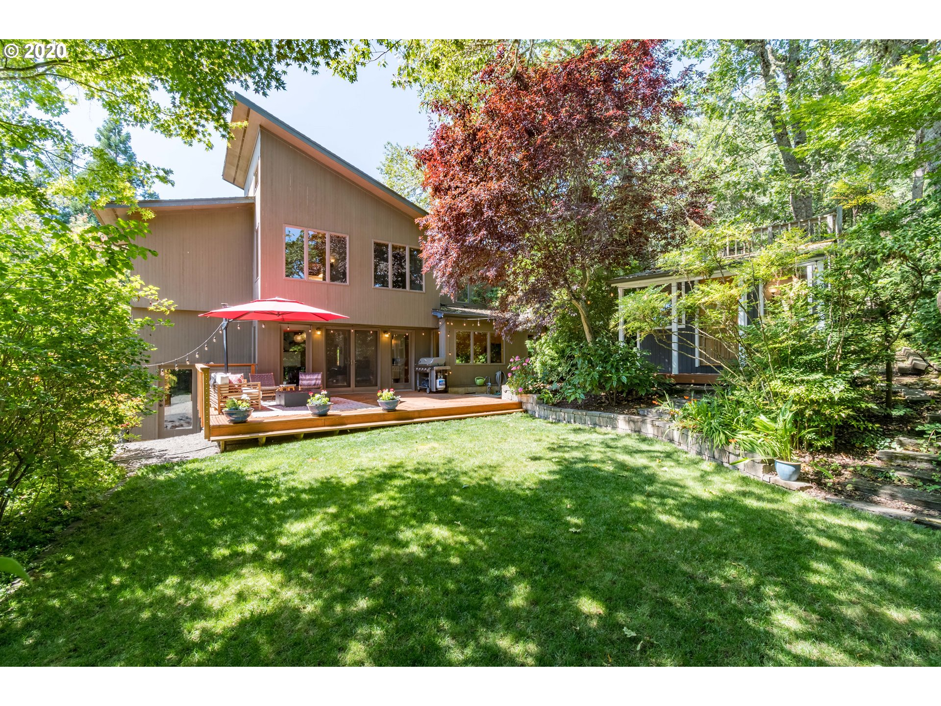 1810 Tigertail Road Eugene, OR 97405 - Photo 27 of 32 Gallery Image 27