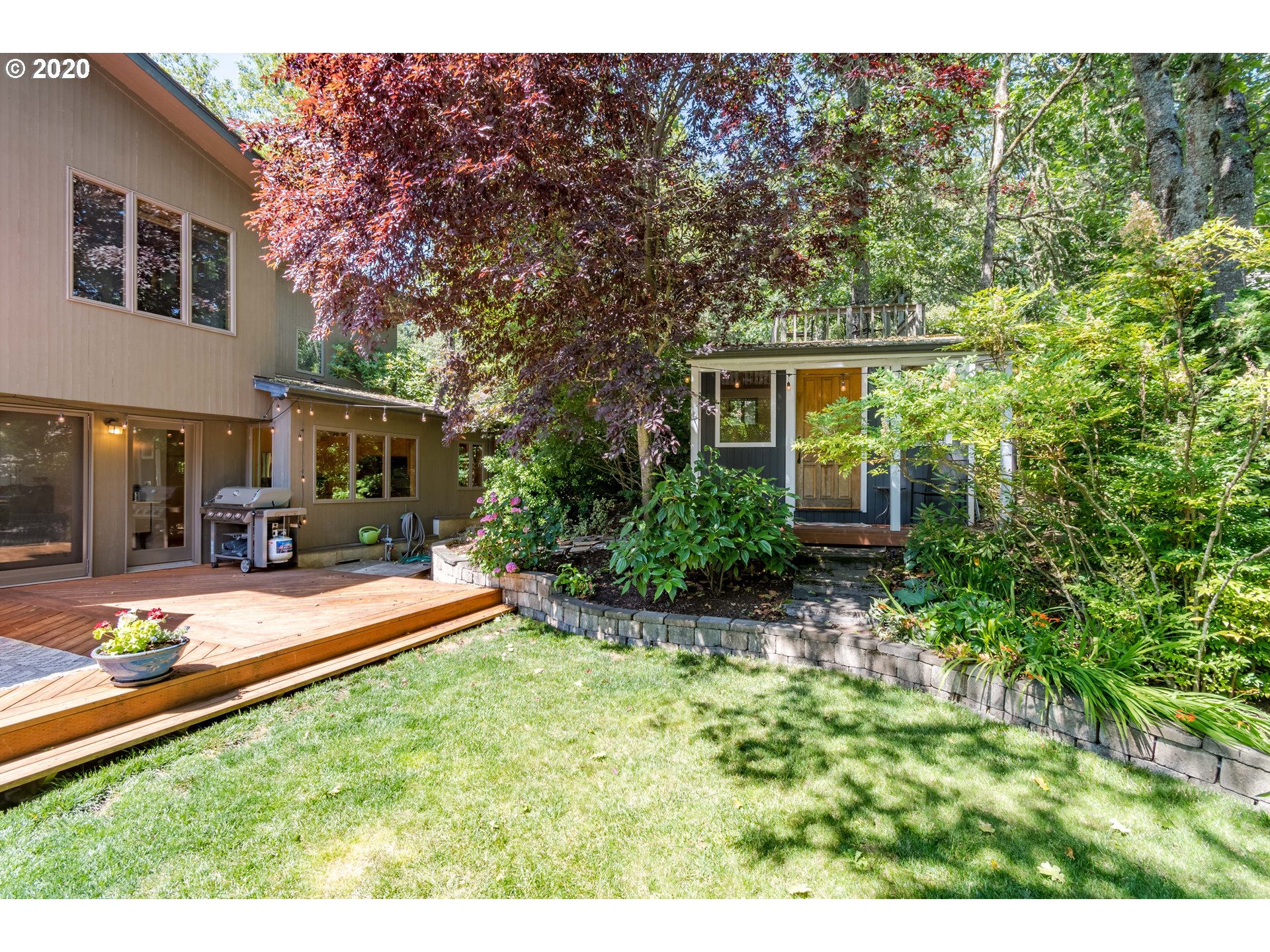 1810 Tigertail Road Eugene, OR 97405 - Photo 28 of 32 Gallery Image 28
