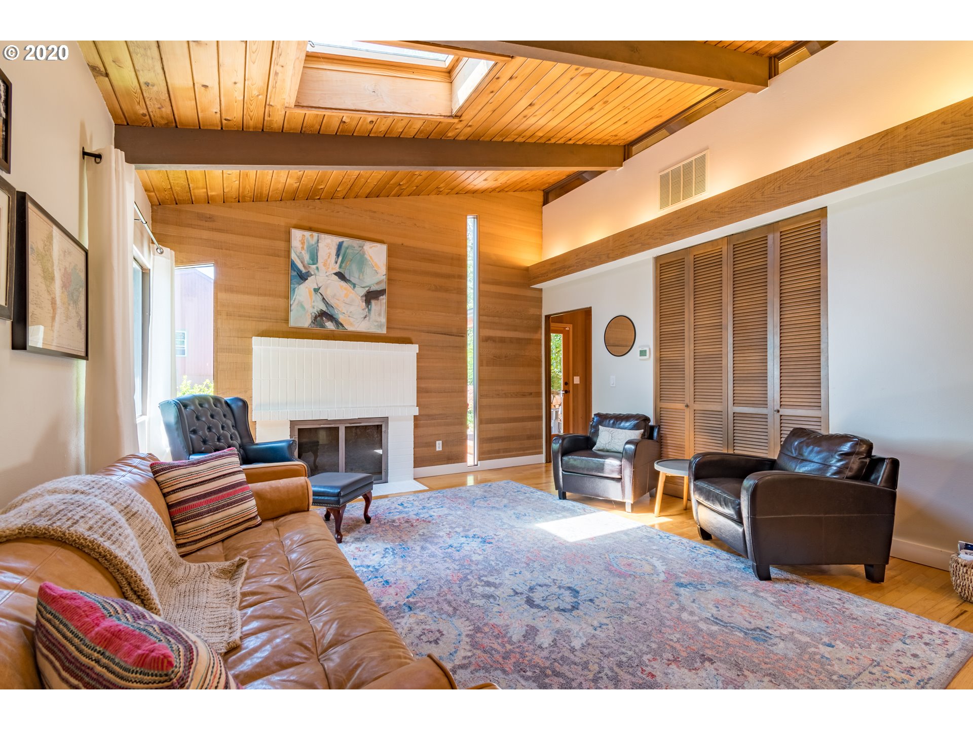 1810 Tigertail Road Eugene, OR 97405 - Photo 7 of 32 Gallery Image 7
