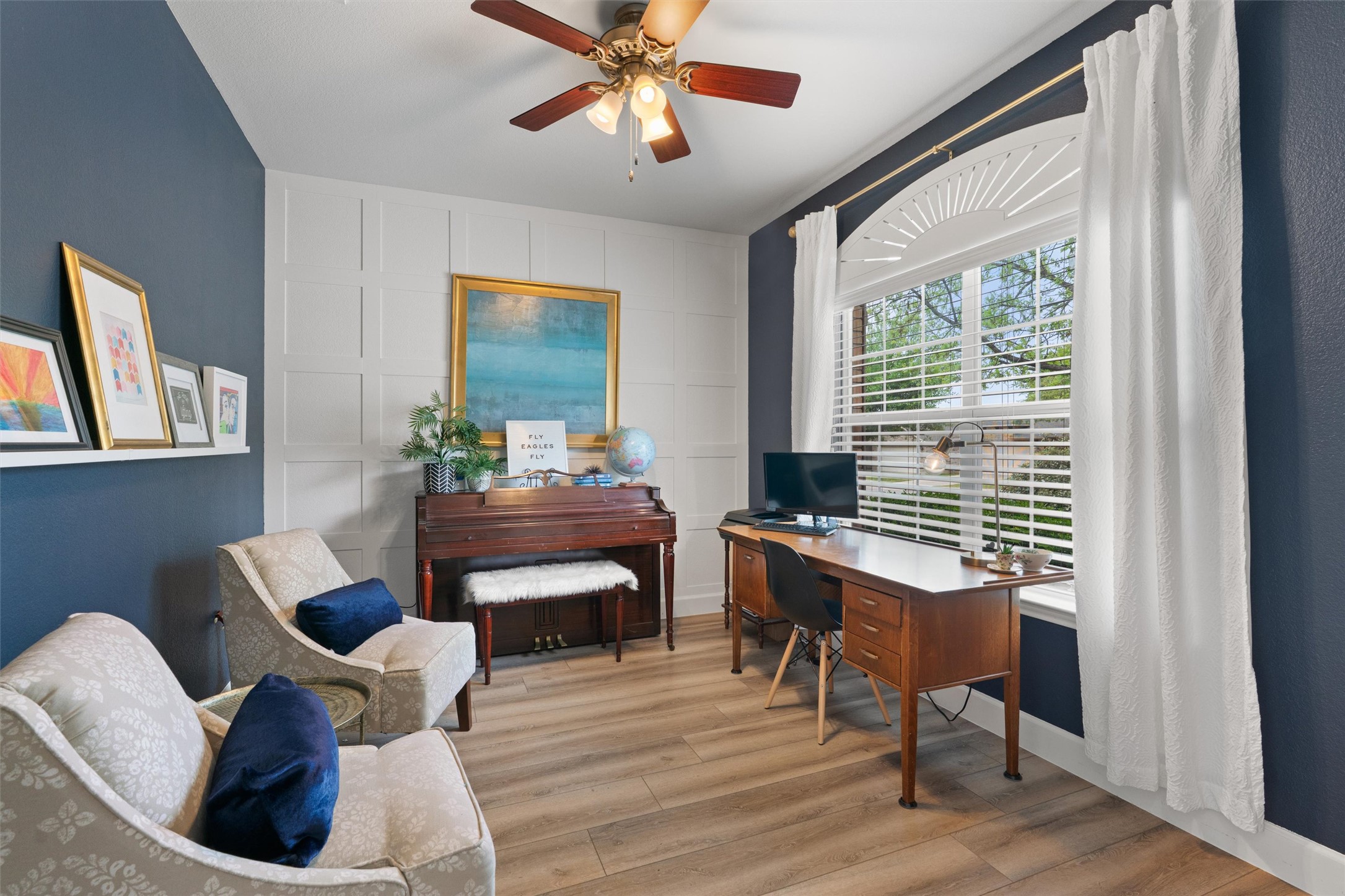 144 Copper Lake Lane Georgetown, TX 78628 - Photo 2 of 39 a living room with furniture and a window