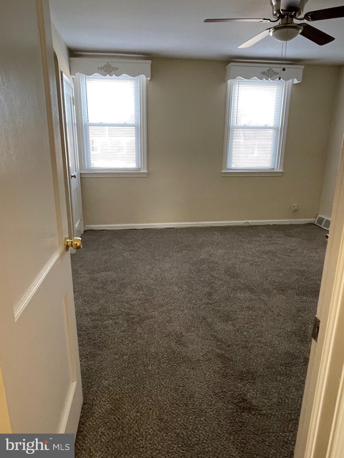 222 West Colonial Street Philadelphia, PA 19126 - Photo 9 of 18 a view of a bathroom with a window