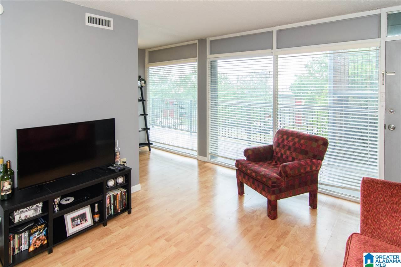 2990 Rhodes Circle South, Unit 217 Birmingham, AL 35205 - Photo 7 of 22