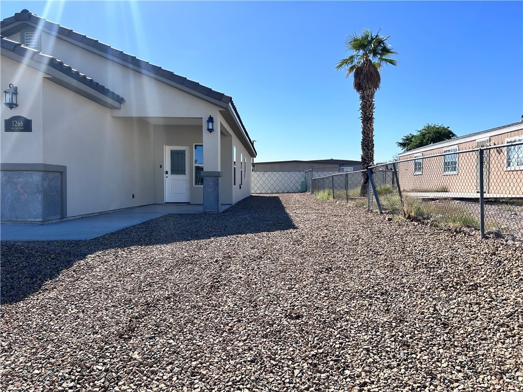 1266 Wilson Road Bullhead City, AZ 86442 - Photo 26 of 29 View of yard